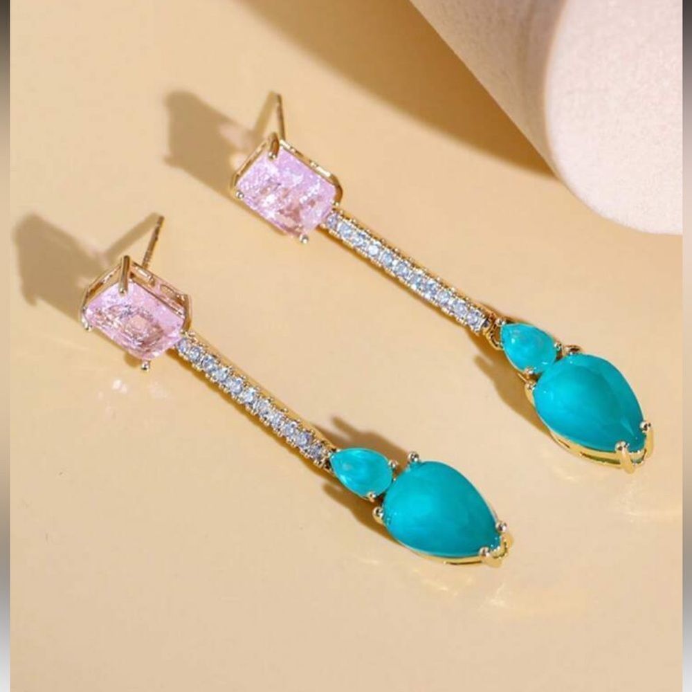 Elegant Gold and Teal Drop Earrings M536 - Picture 3 of 6